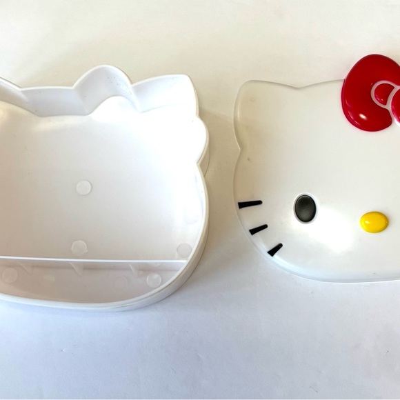 Hello Kitty Uno Card Game 2006 Collector's Edition Logo Case Sanrio Sababa Rare - Picture 4 of 14